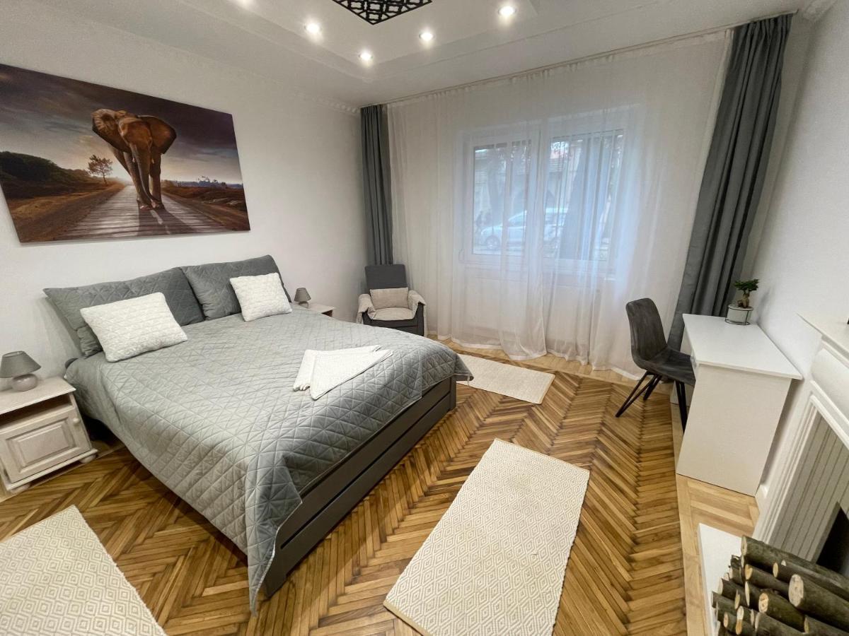 Season One Apartman Szeged Eksteriør billede