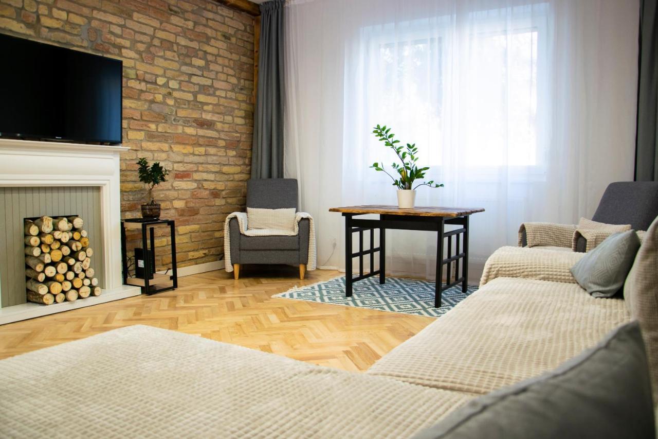 Season One Apartman Szeged Eksteriør billede