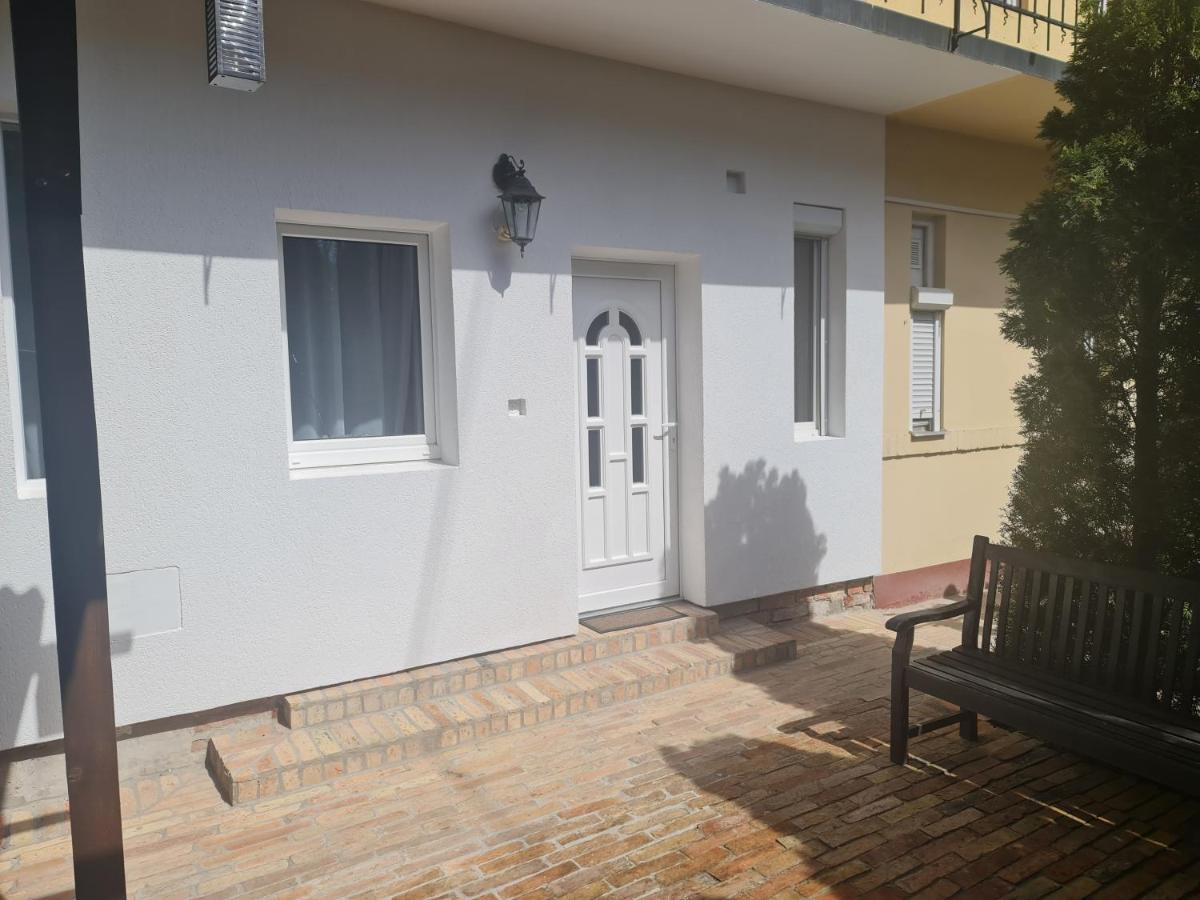 Season One Apartman Szeged Eksteriør billede