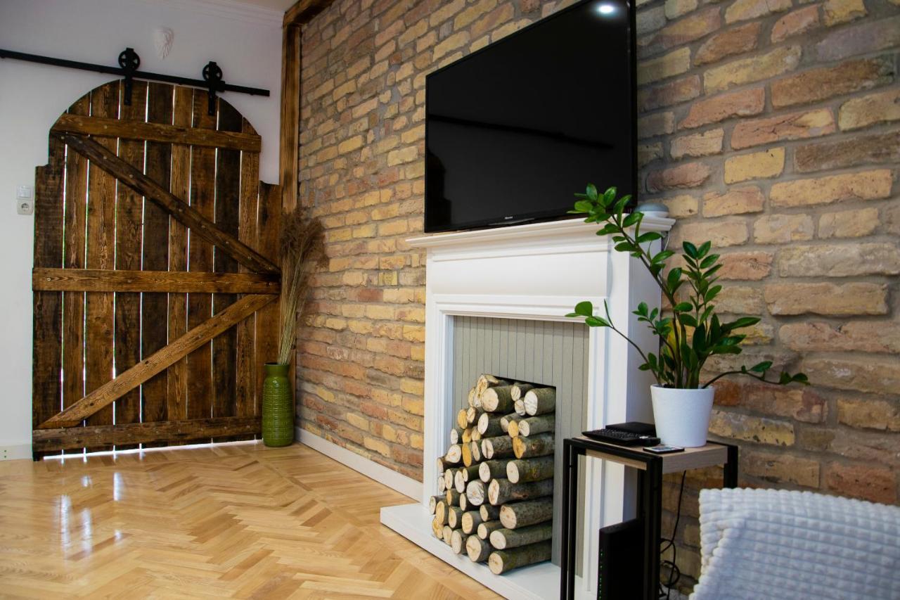 Season One Apartman Szeged Eksteriør billede
